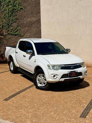 MITSUBISHI L200 TRITON 3.2 HPE 4X4 CD 16V TURBO INTERCOOLER DIESEL 4P AUTOMÁTICO